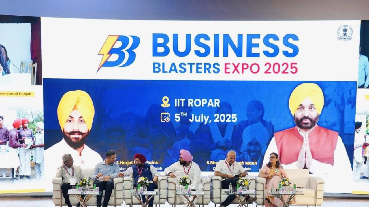  Punjab Writes History! Kejriwal and Mann Launch India’s First Course to Make Students Entrepreneurs